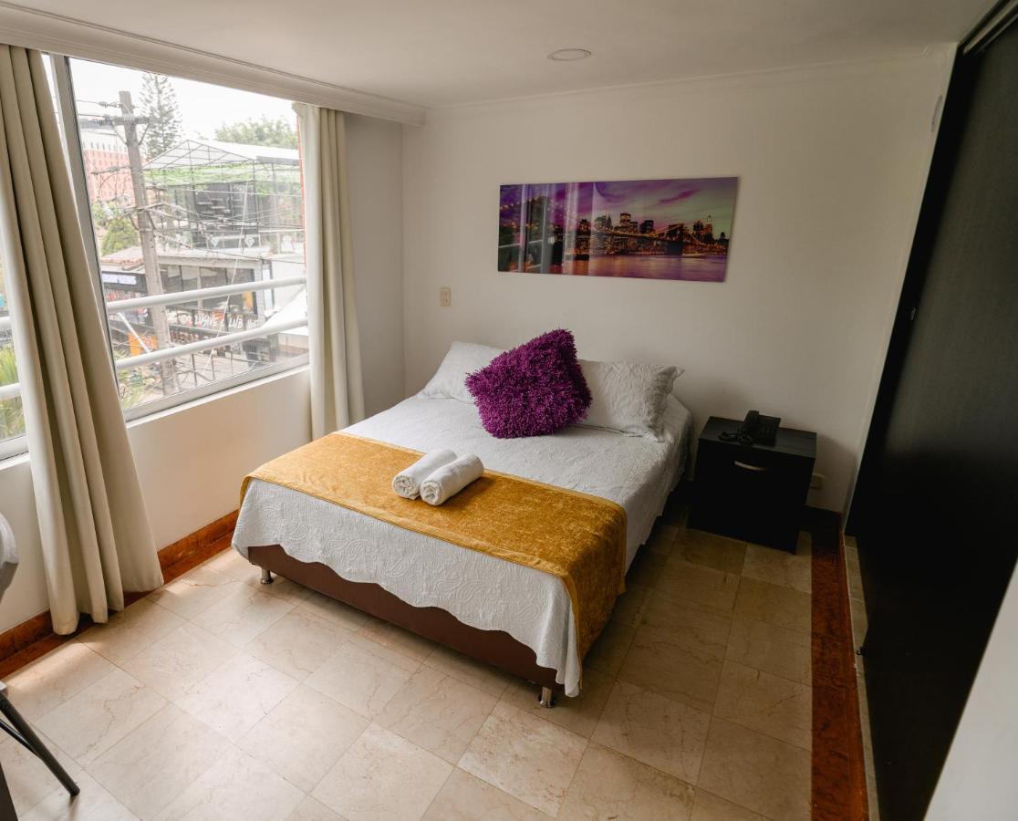 מדיין Hotel Lleras Premium #1 מראה חיצוני תמונה