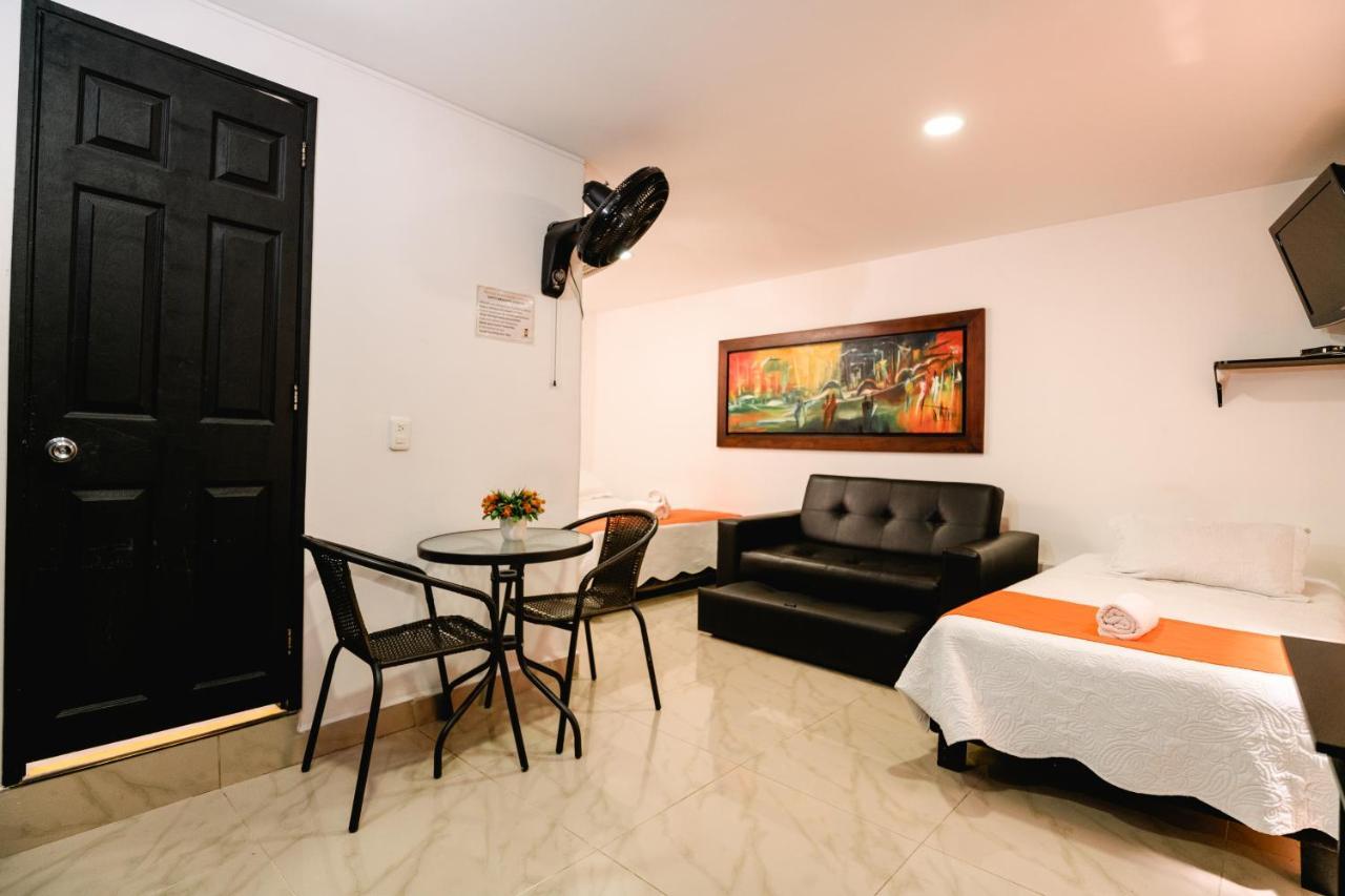 מדיין Hotel Lleras Premium #1 מראה חיצוני תמונה