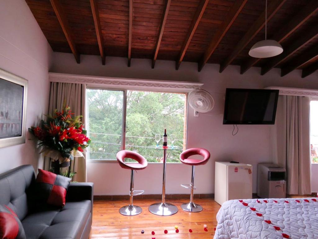 מדיין Hotel Lleras Premium #1 מראה חיצוני תמונה