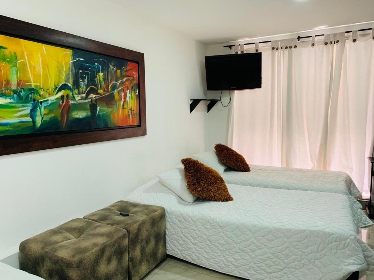 מדיין Hotel Lleras Premium #1 מראה חיצוני תמונה