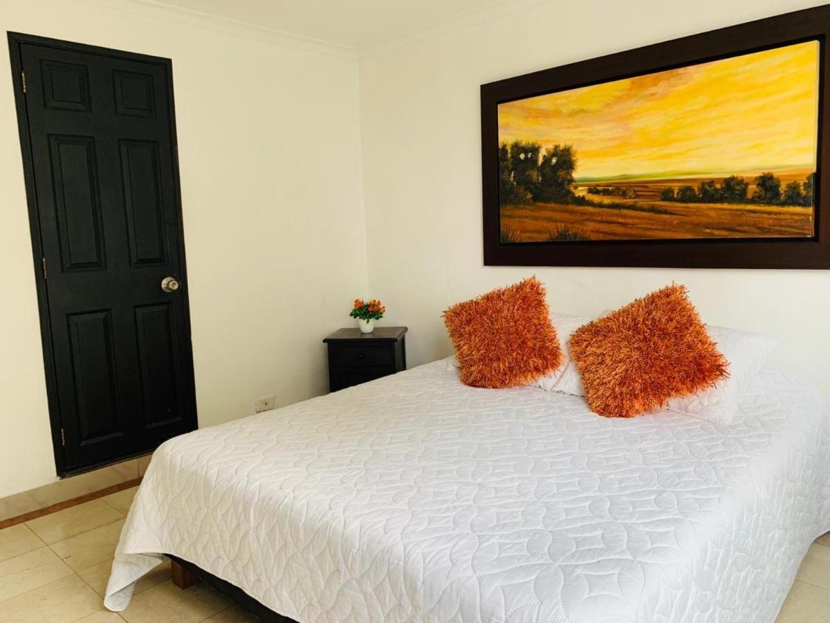 מדיין Hotel Lleras Premium #1 מראה חיצוני תמונה